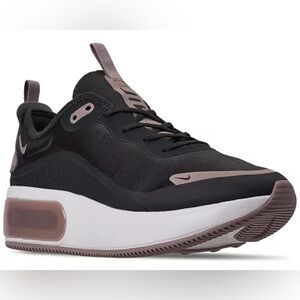 Nike Women's Air Max Dia Casual Sneakers